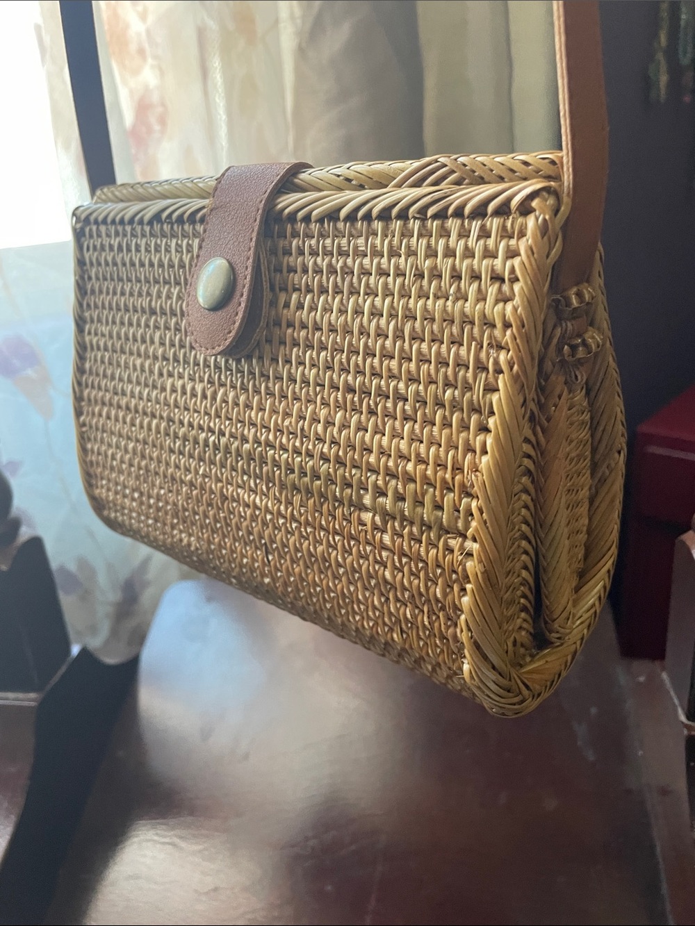 WOVEN RATTAN CROSSBODY BAG